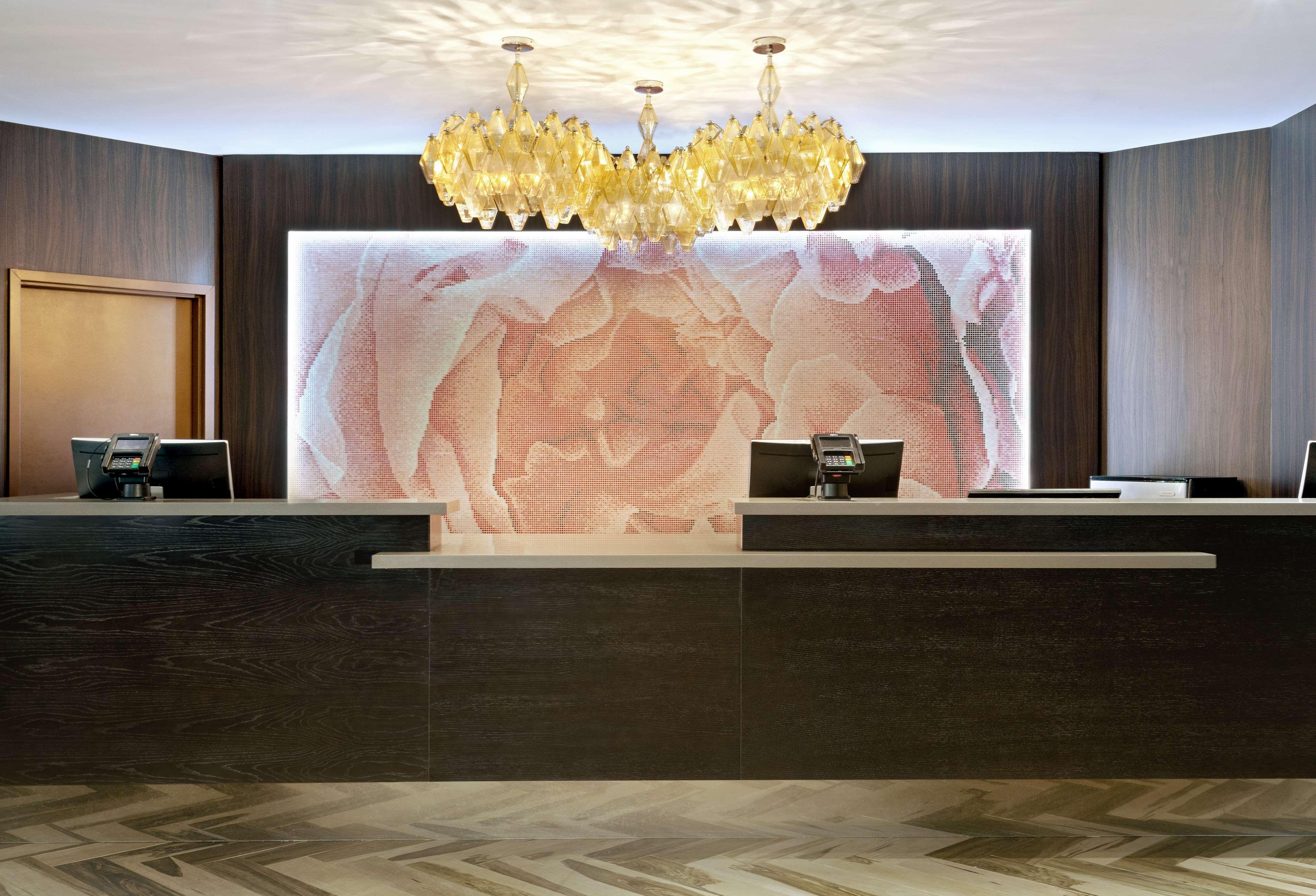 Doubletree By Hilton Orlando East - Ucf Area Hotel Alafaya Exterior photo