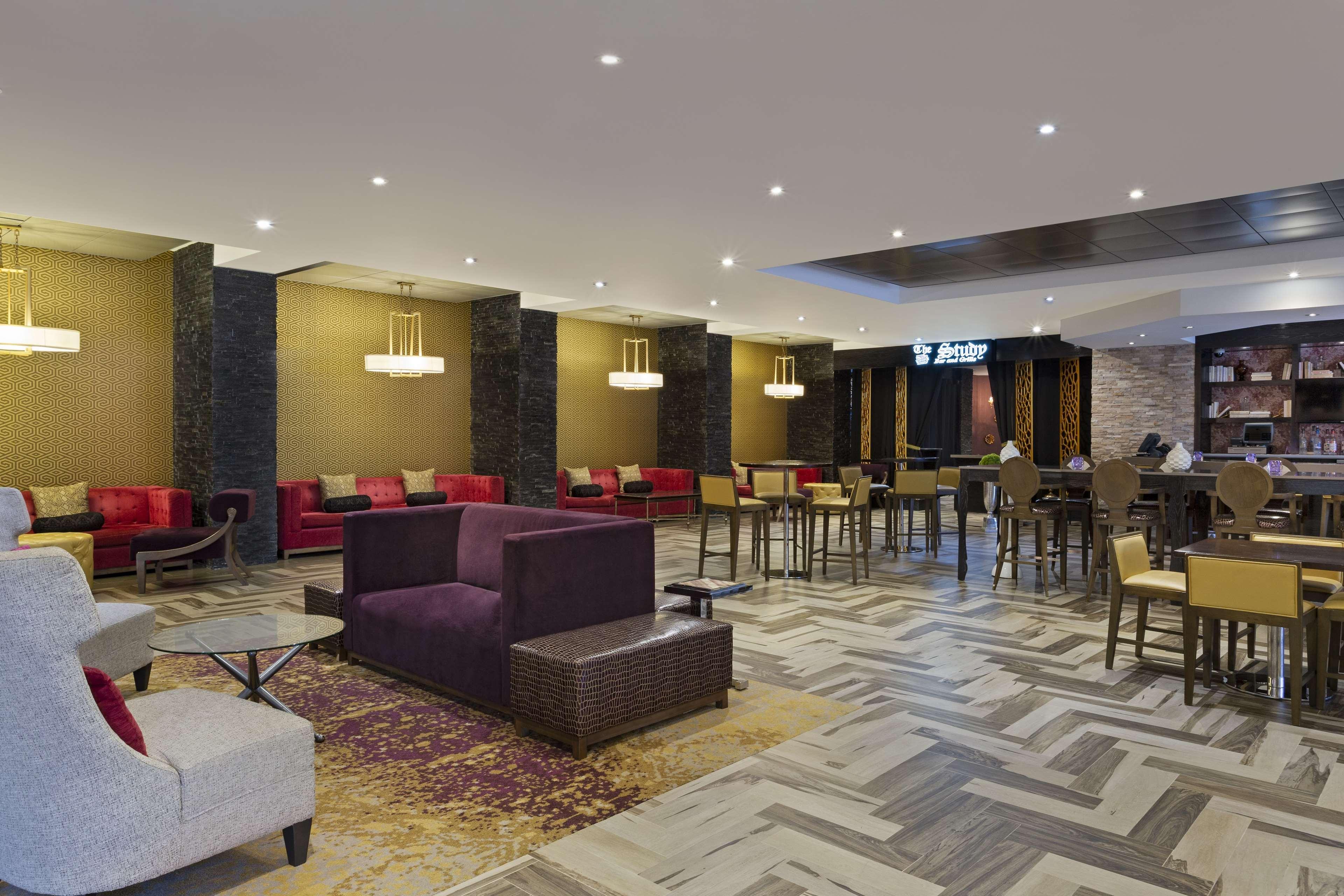 Doubletree By Hilton Orlando East - Ucf Area Hotel Alafaya Exterior photo
