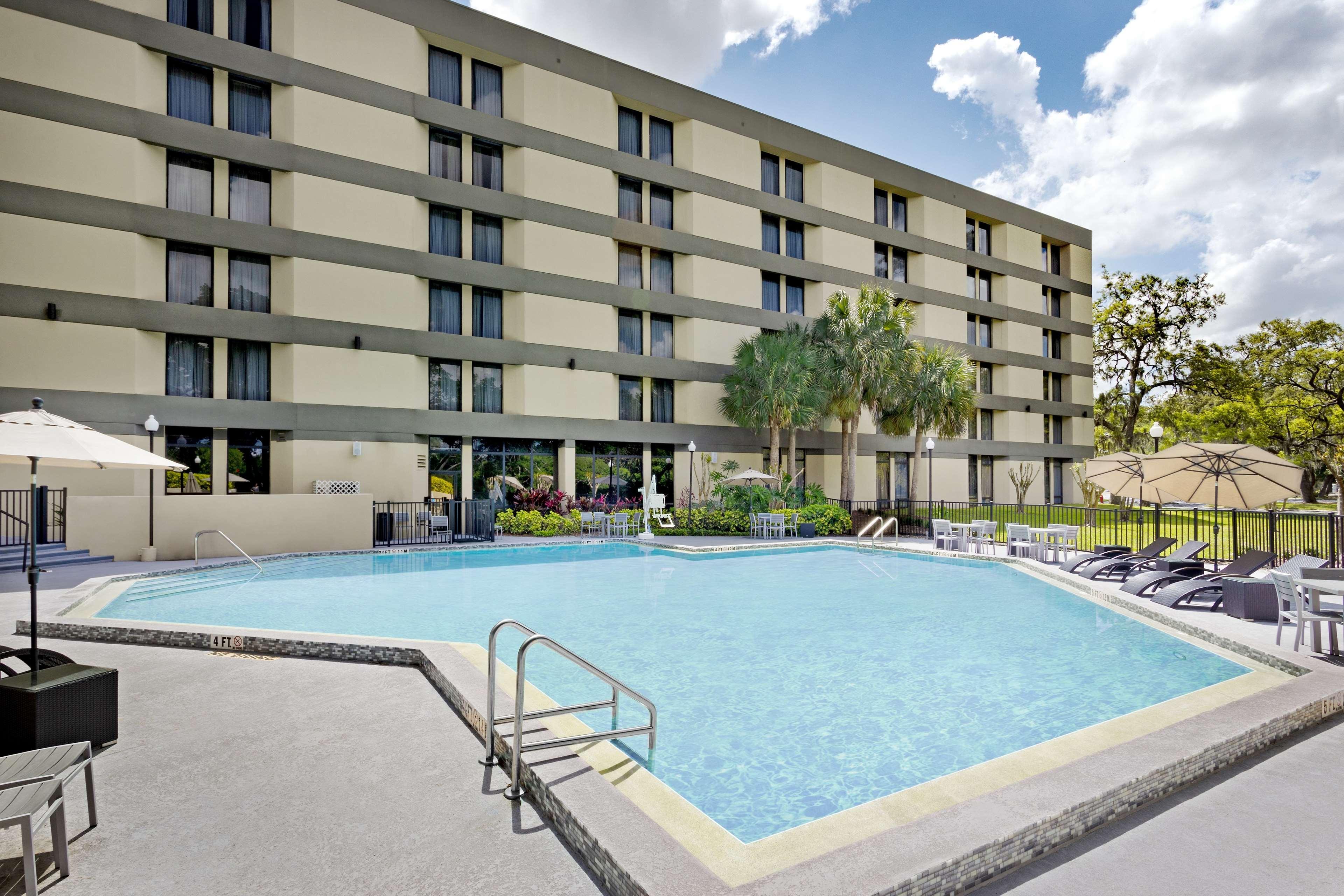 Doubletree By Hilton Orlando East - Ucf Area Hotel Alafaya Exterior photo
